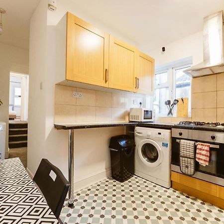 Mile End Double Rooms 86A Londra Dış mekan fotoğraf