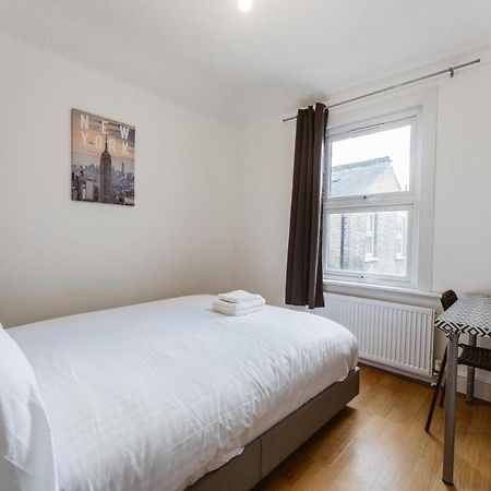 Mile End Double Rooms 86A Londra Dış mekan fotoğraf